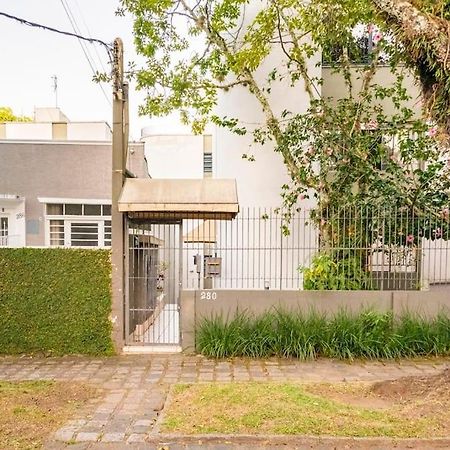 Quarto aconchegante nas Mercês Curitiba Exterior foto