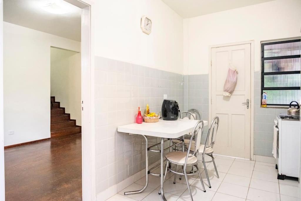Quarto aconchegante nas Mercês Curitiba Exterior foto